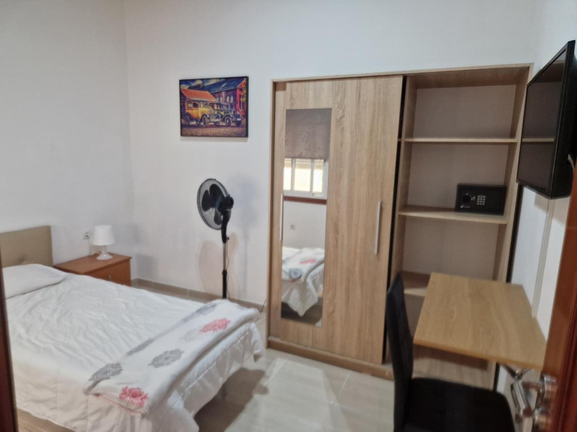 Habitacion Individual Privada, Piso De 3 Habitaciones Con Areas Compartidas 拉拉古纳 外观 照片